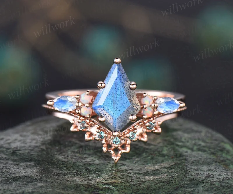 Kite cut blue Labradorite ring vintage rose gold unique engagement ring set marquise cut moonstone ring alexandrite opal ring for women gift