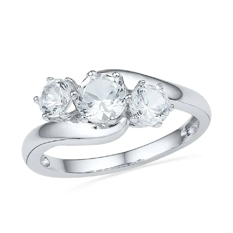 Gorgeous, Three Stone Diamond Engagement Ring With Swirled Band