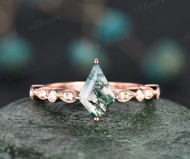 Vintage green moss agate engagement ring 14k rose gold kite cut ring art deco milgrain diamond ring unique bridal wedding ring for women