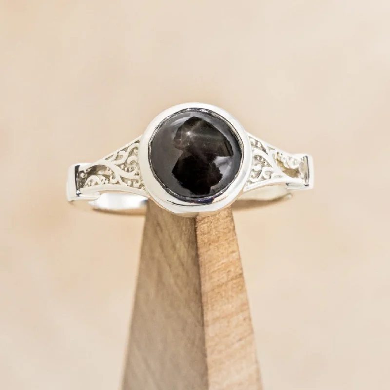 "SELENE" - ROUND CUT NATURAL BLACK STAR SAPPHIRE ENGAGEMENT RING