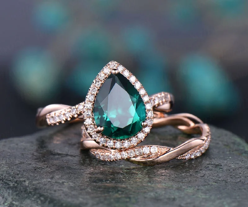 2pcs pear shaped emerald engagement ring set 14k rose gold emerald ring vintage full eternity diamond ring May birthstone ring bridal set