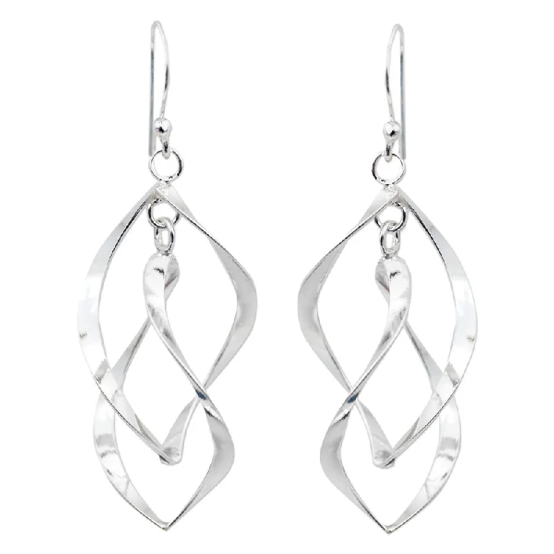 Handmade Sterling Silver 'Linking Leaves' Earrings - 1.7L*0.7W