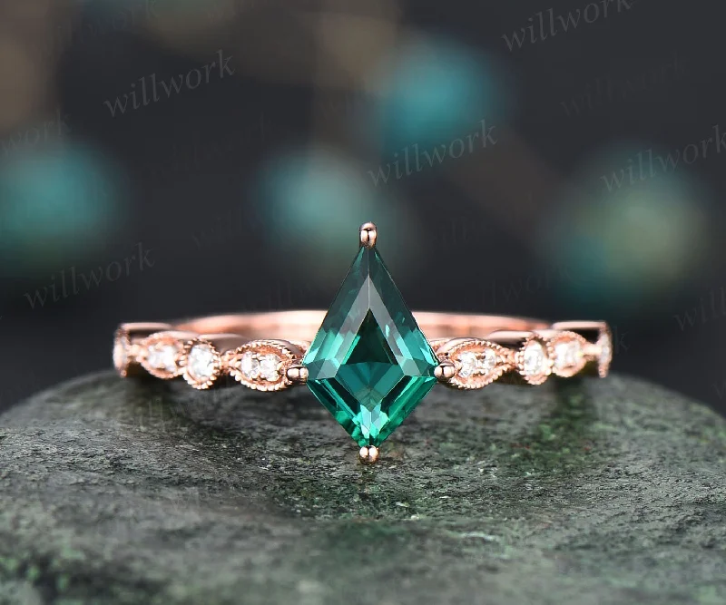 Vintage green emerald engagement ring 18k rose gold kite cut ring art deco half eternity milgrain diamond ring unique wedding ring for women